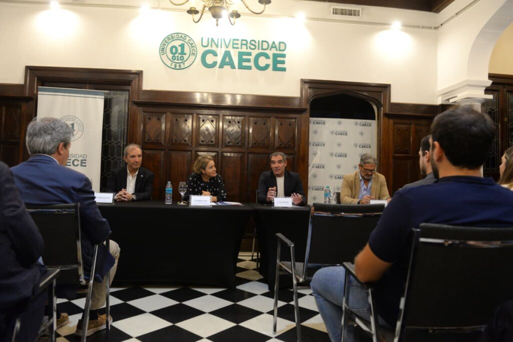 El Municipio y la Universidad CAECE renovaron el programa de cooperación técnica para productores locales