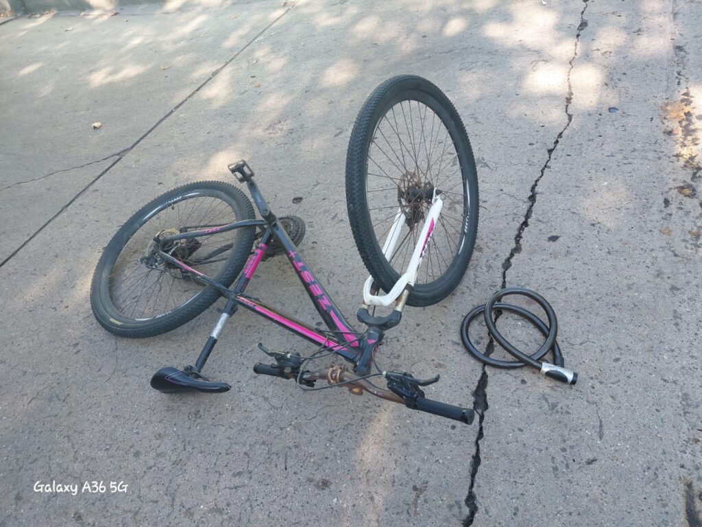 Otro siniestro vial: una ciclista terminó hospitalizada con fractura de fémur
