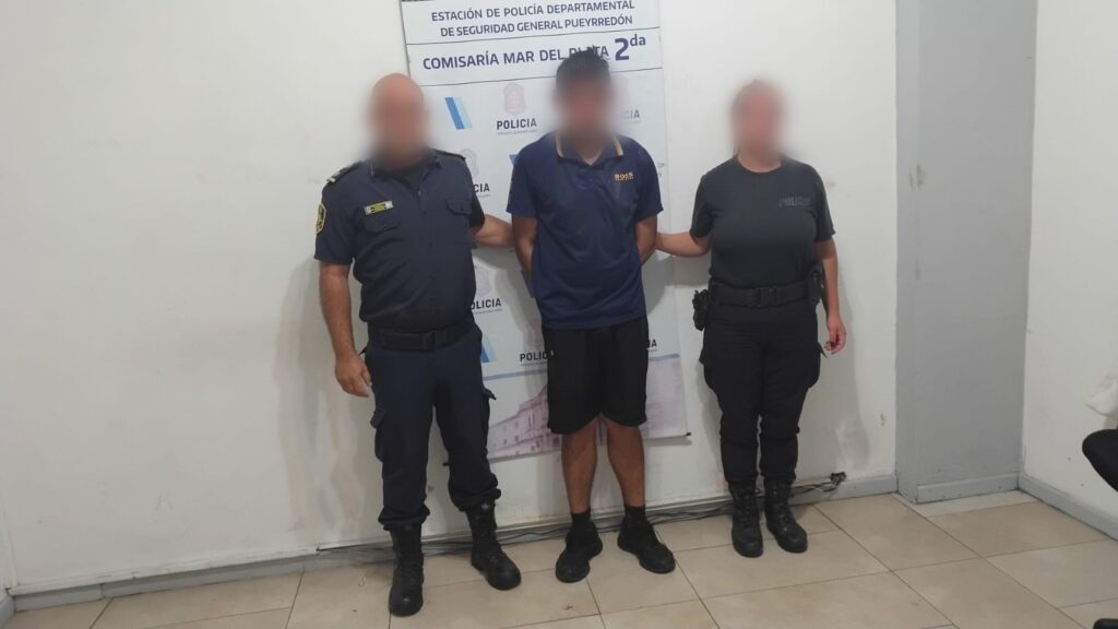 Aprovechó un descuido y robó herramientas de una camioneta: lo redujeron las víctimas