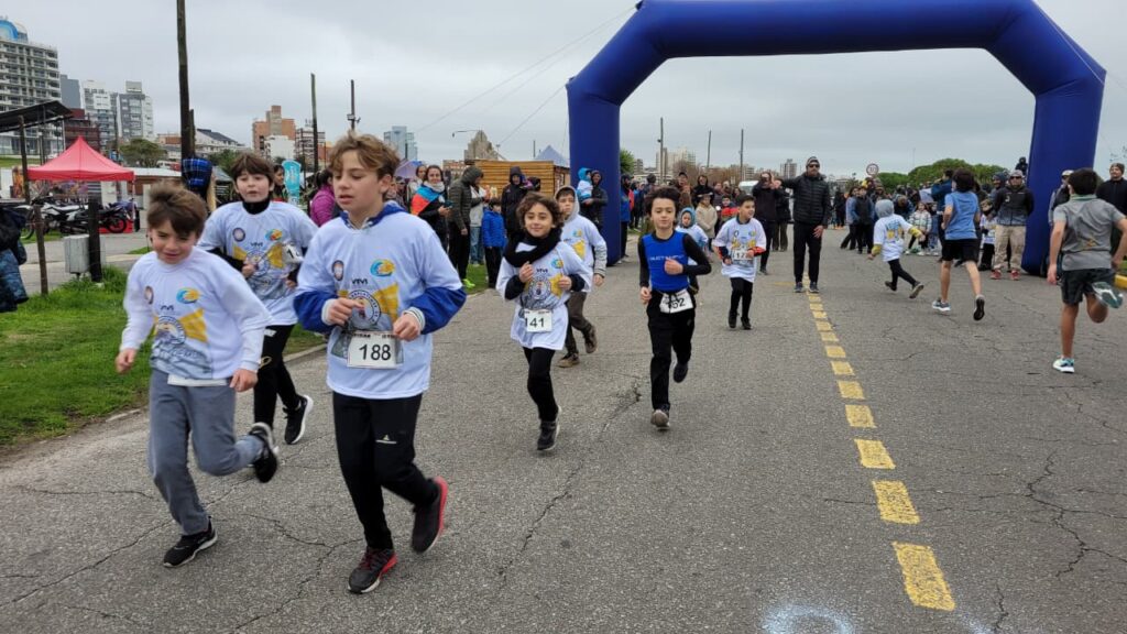 El Circuito Municipal de Atletismo vuelve a la Plaza Mitre