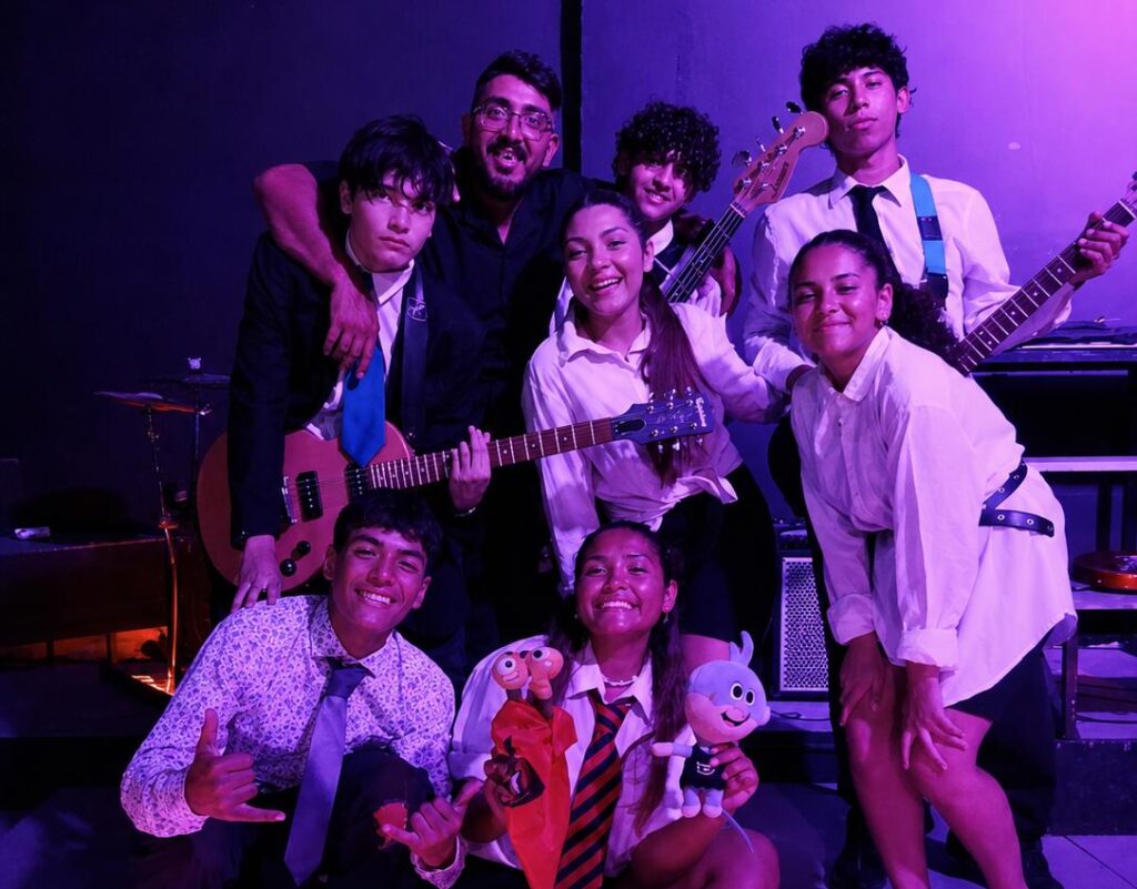 Forjados In Stone, la propuesta juvenil del rock marplatense toca en vivo