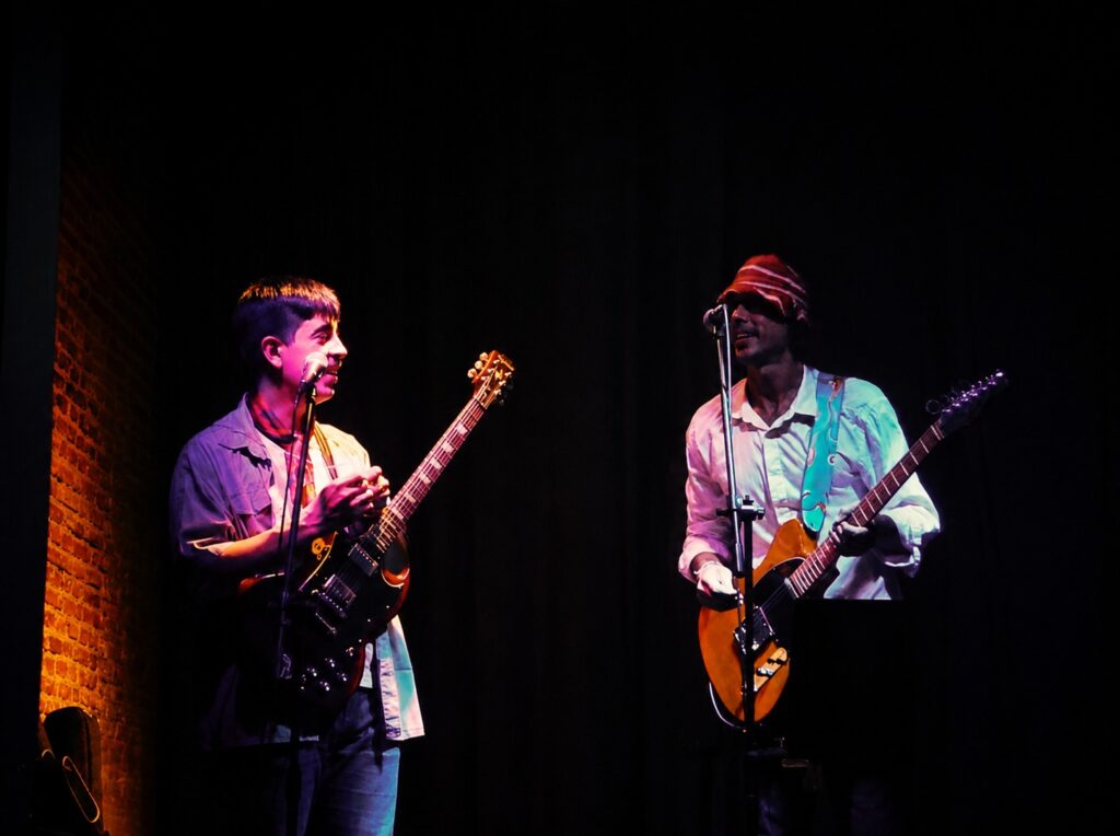 Búlgaro presenta en vivo un adelanto de su primer disco