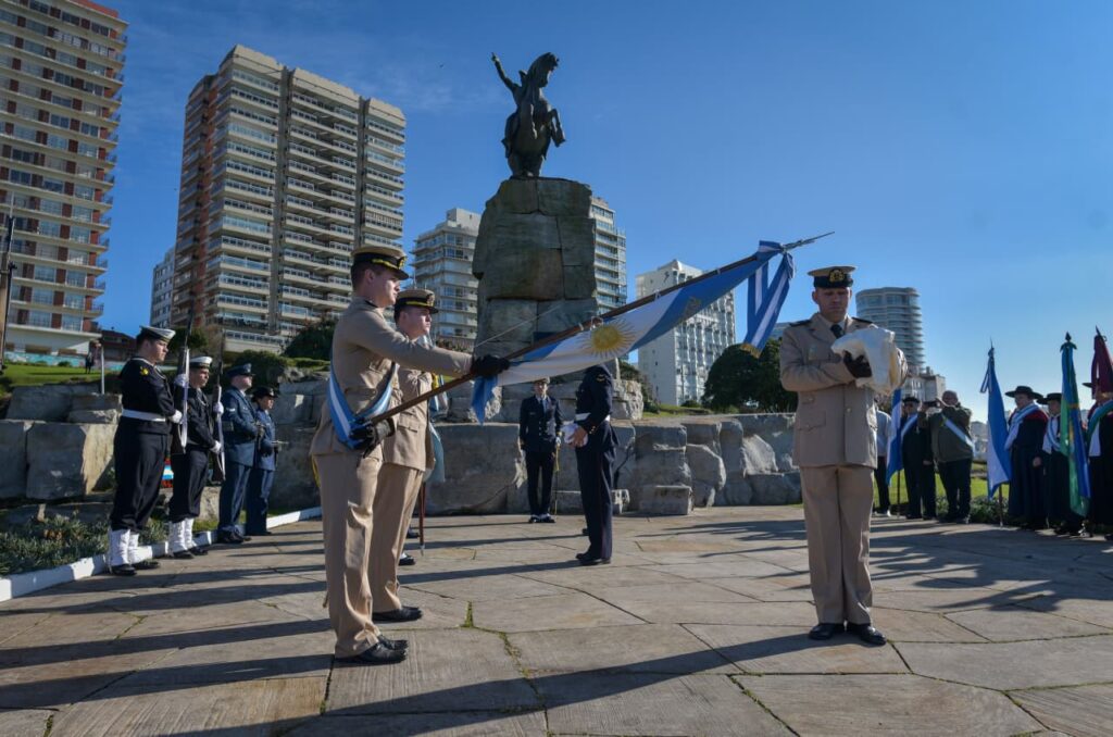 Acto en Mar del Plata para conmemorar el 210° Aniversario de la Declaración de la Independencia
