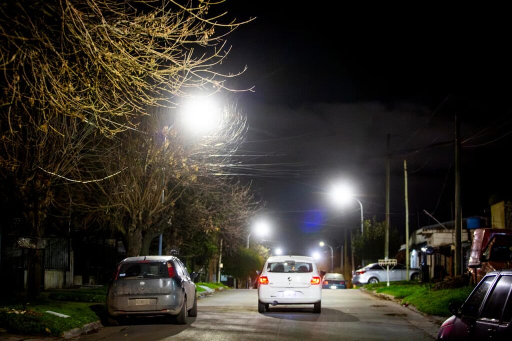Ya se renovaron más de 400 luminarias en los primeros días del Plan 100% LED: ¿A qué barrios se alcanzó?