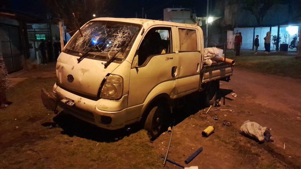 Mar del Plata violenta: pelea vecinal terminó con un intento de atropello, un apuñalado y un aprehendido