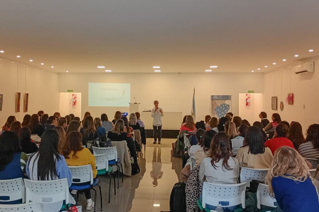 Dictarán una nueva capacitación docente sobre abordaje de conflictos en el ámbito educativo: es gratuito y con certificación