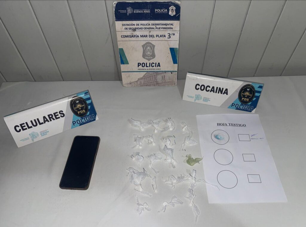 Armados robaron una moto, agredieron a la policía y terminaron aprehendidos: llevaban casi 40 gramos de cocaína