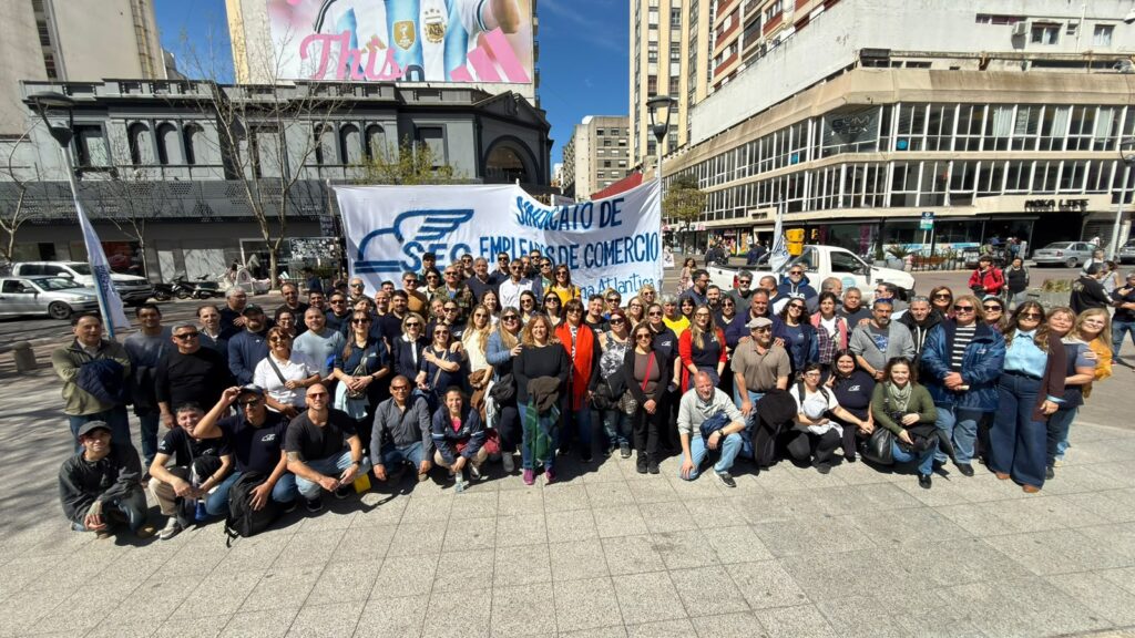 Día del Empleado de Comercio: destacan el derecho al descanso y advierten sobre la situación del sector
