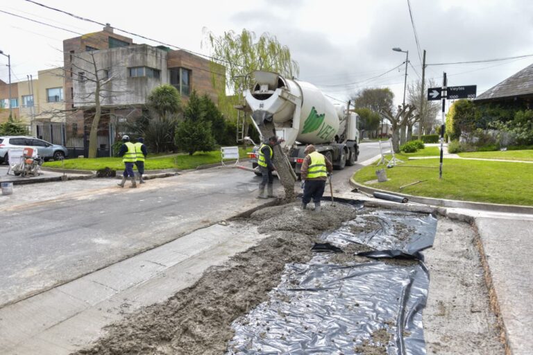 En qué zonas de Mar del Plata trabaja el Municipio en repavimentación, bacheo y cordón cuneta